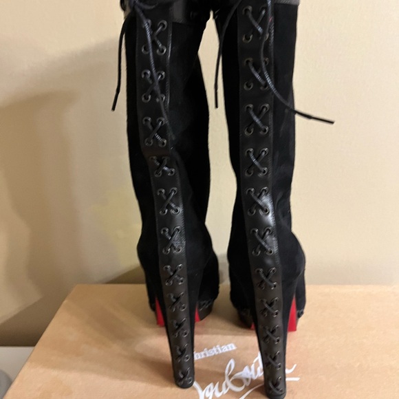 New CHRISTIAN LOUBOUTIN Suede Step N Roll - Picture 8 of 12